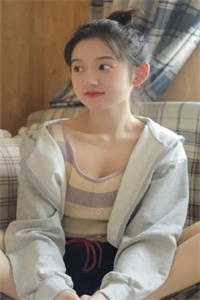 官运巅峰，从美女书记开始崛起篇章